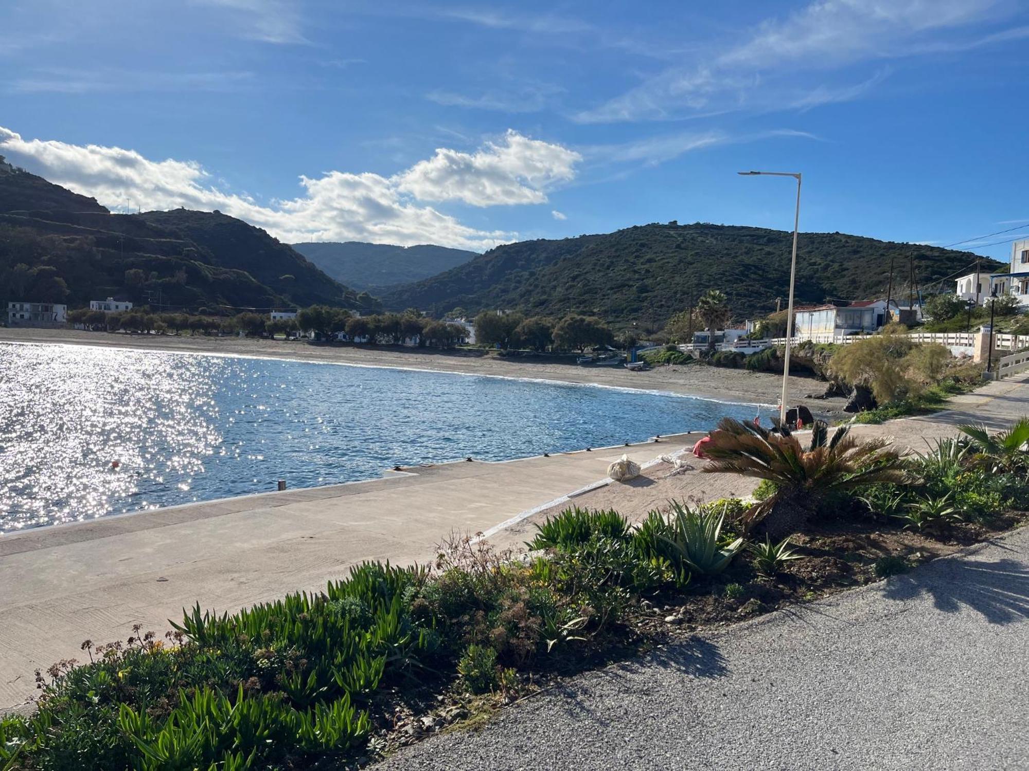 Hotel Ξενοδοχειο Ακρωτηρι à Platia Ammos Extérieur photo